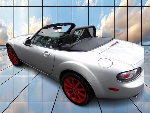 2006 Mazda MX-5 Miata 
