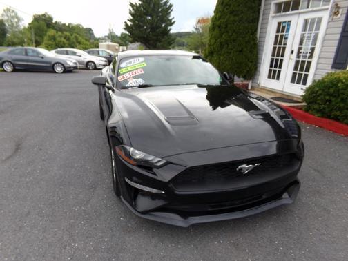 2020 Ford Mustang EcoBoost