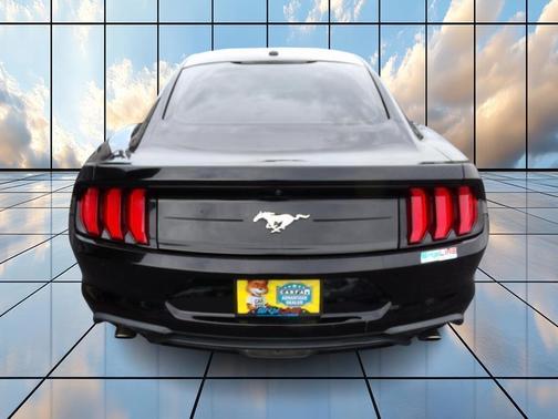 2020 Ford Mustang EcoBoost