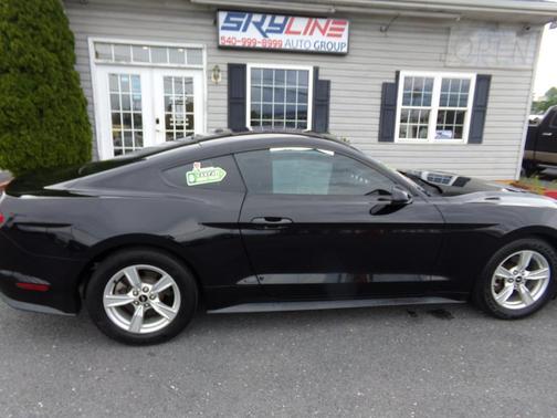 2020 Ford Mustang EcoBoost