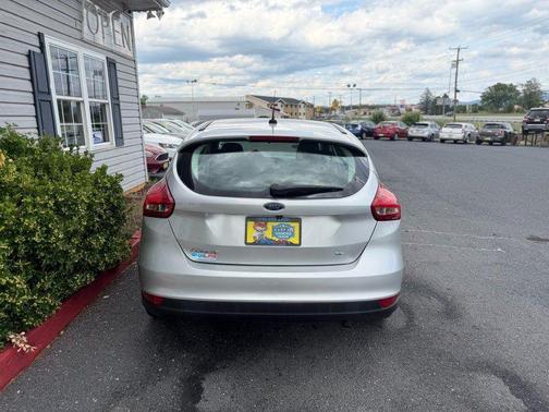 Silver 2017 Ford Focus SE