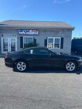 2019 Ford Mustang EcoBoost