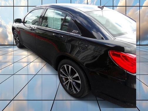 2011 Chrysler 200 S
