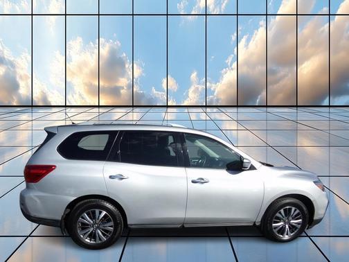 2018 Nissan Pathfinder S