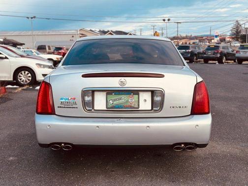 2003 Cadillac DeVille Base