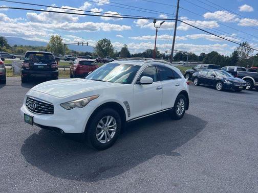 2009 INFINITI FX35 