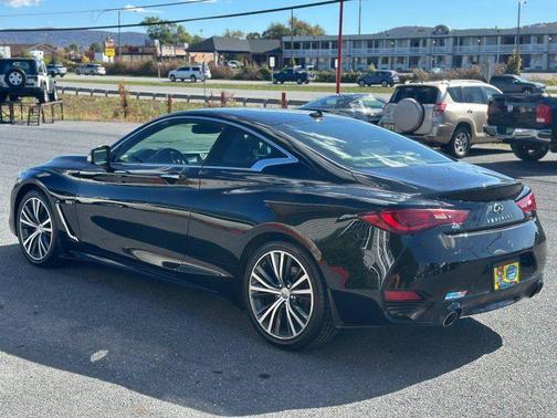 2018 INFINITI Q60 3.0t LUXE