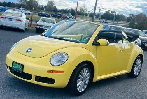 2008 Volkswagen New Beetle SE