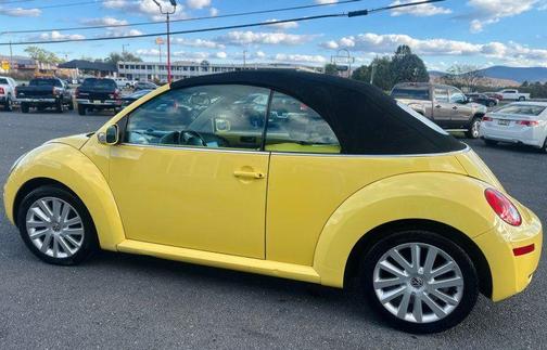 2008 Volkswagen New Beetle SE