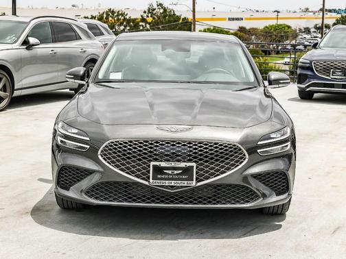 Makalu Gray 2026 Genesis G70 2.5T