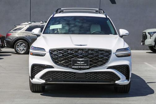 Uyuni White 2026 Genesis GV70 3.5T Sport Prestige