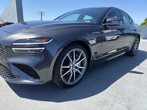2025 Genesis G70 2.5T