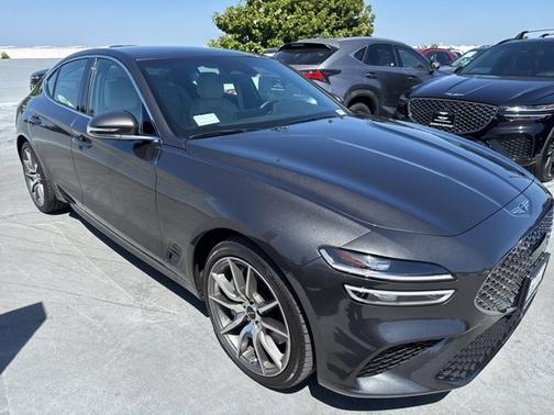 2025 Genesis G70 2.5T