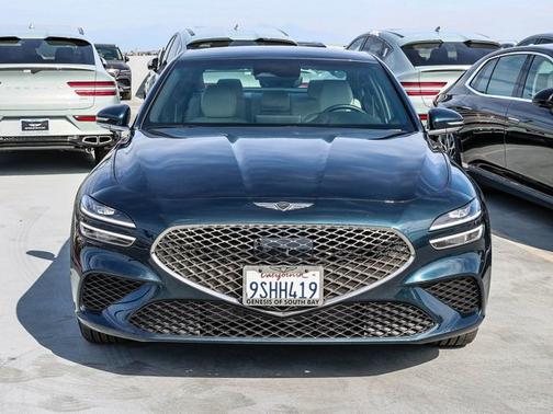 2025 Genesis G70 2.5T