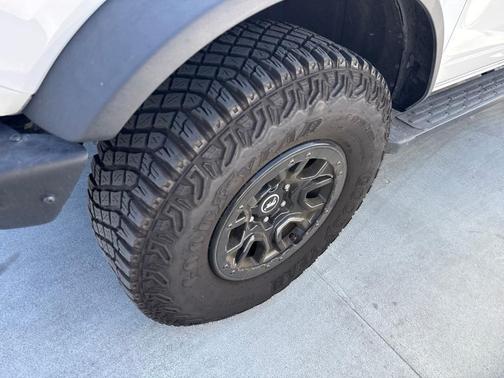 Oxford White 2024 Ford Bronco Wildtrak