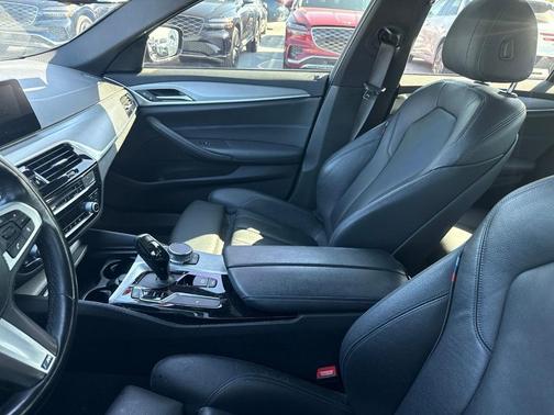Carbon Black Metallic 2019 BMW 540 i