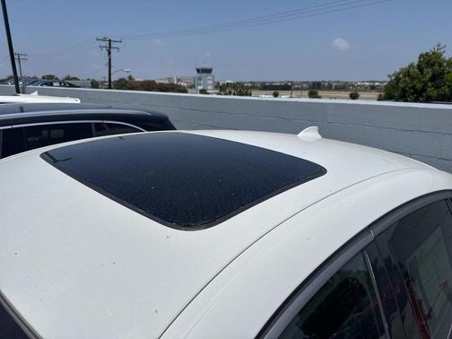 Alpine White 2019 BMW X6 sDrive35i