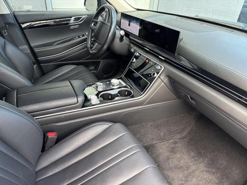 Capri Blue 2025 Genesis GV80 2.5T