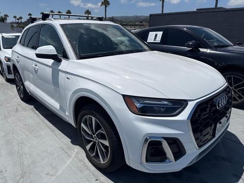 Arkona White 2024 Audi Q5 45 S line quattro Premium