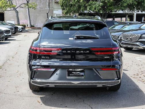 Vik Black 2026 Genesis GV70 2.5T Advanced