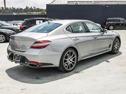 Savile Silver 2026 Genesis G70 2.5T Prestige