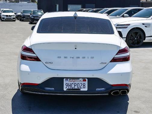 Uyuni White 2023 Genesis G70 2.0T