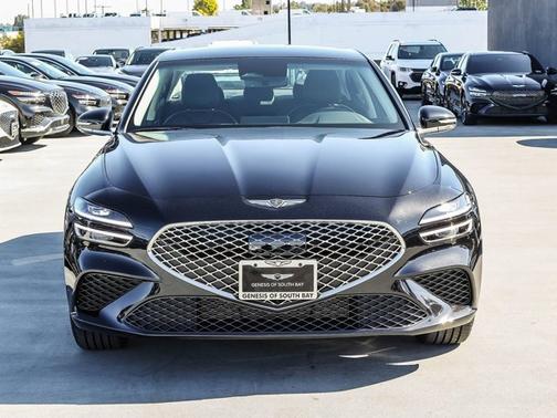 2025 Genesis G70 2.5T