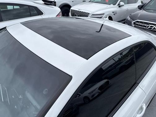Ibis White 2013 Audi RS 5 4.2