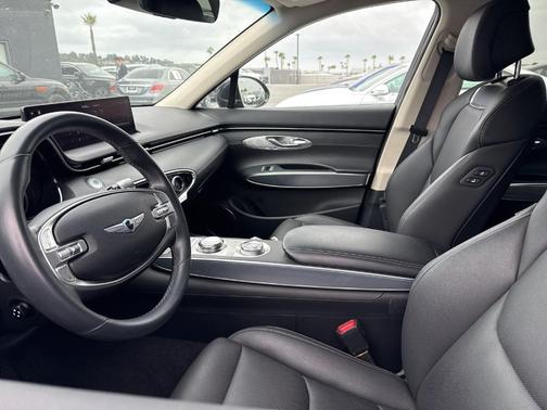 Vik Black 2023 Genesis GV70 2.5T