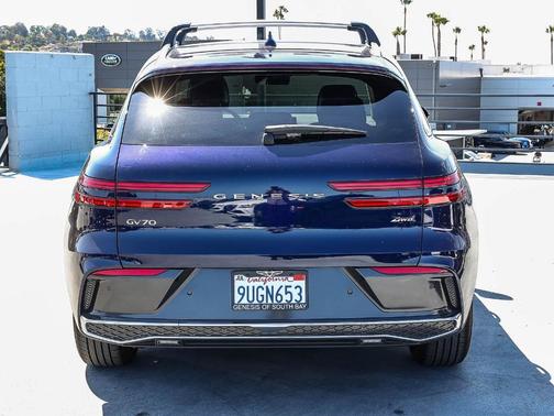 Capri Blue 2026 Genesis GV70 2.5T