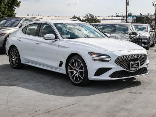 2025 Genesis G70 2.5T
