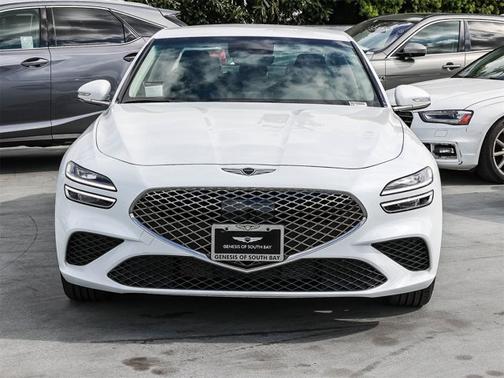 2025 Genesis G70 2.5T