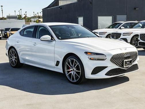2025 Genesis G70 2.5T