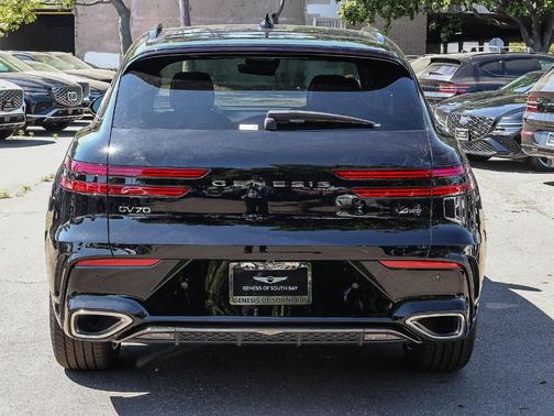 Vik Black 2026 Genesis GV70 2.5T Sport Prestige