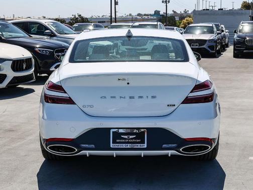 Alta White 2026 Genesis G70 3.3T Sport Prestige