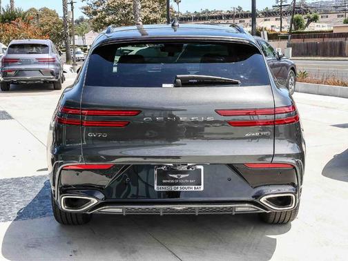 Makalu Gray 2026 Genesis GV70 3.5T Sport Prestige