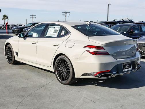 Graphite 2026 Genesis G70 3.3T Prestige Graphite