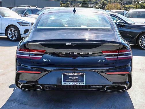 Vik Black 2026 Genesis G80 2.5T