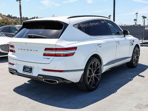 White 2024 Genesis GV80 3.5T Prestige Signature