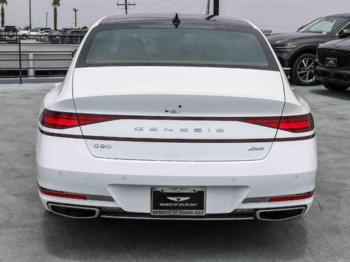 Uyuni White 2026 Genesis G90 3.5T e-SC