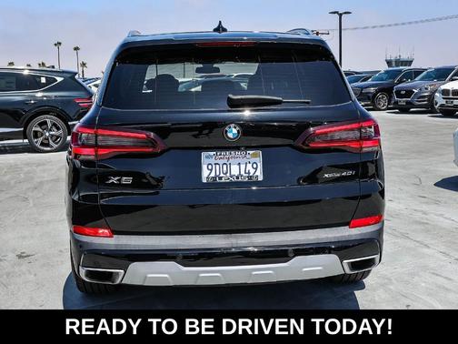 Jet Black 2023 BMW X5 xDrive40i