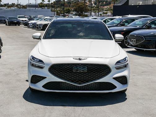 Verbier White 2023 Genesis G70 3.3T