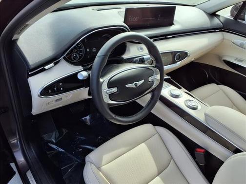 2023 Genesis GV70 2.5T