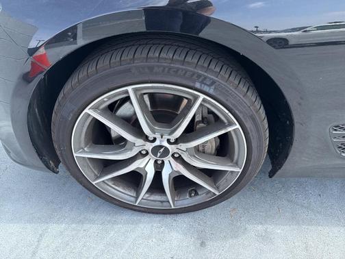 Vik Black 2026 Genesis G70 2.5T Prestige