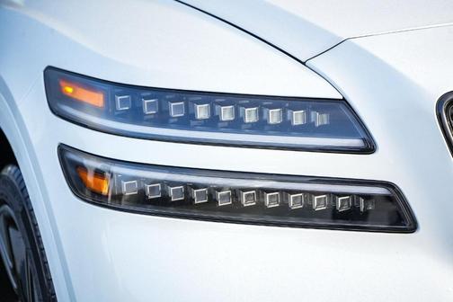 Uyuni White 2026 Genesis GV80 3.5T Prestige Black