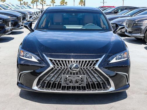 Obsidian Black 2022 Lexus ES 350 Base