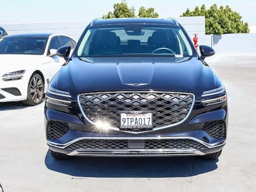 Vik Black 2026 Genesis GV70 2.5T