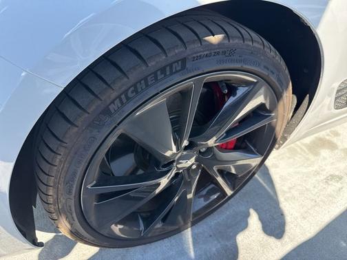2023 Genesis G70 3.3T