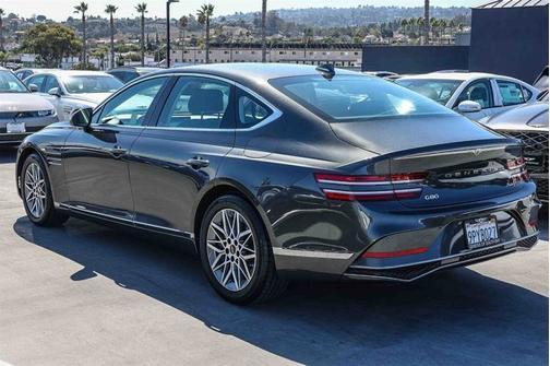 2025 Genesis G80 2.5T