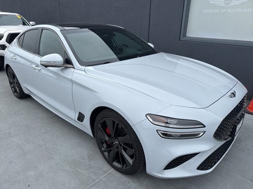 2023 Genesis G70 3.3T